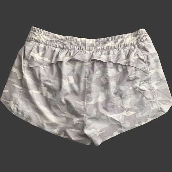 Athleta Hustle 3" Short Size XL Lined Workout Running Gym Gray Camouflage Camo - Picture 3 of 6
